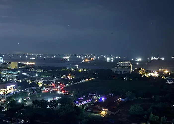 Pocco-breeze-moonlight Apartamento Manila